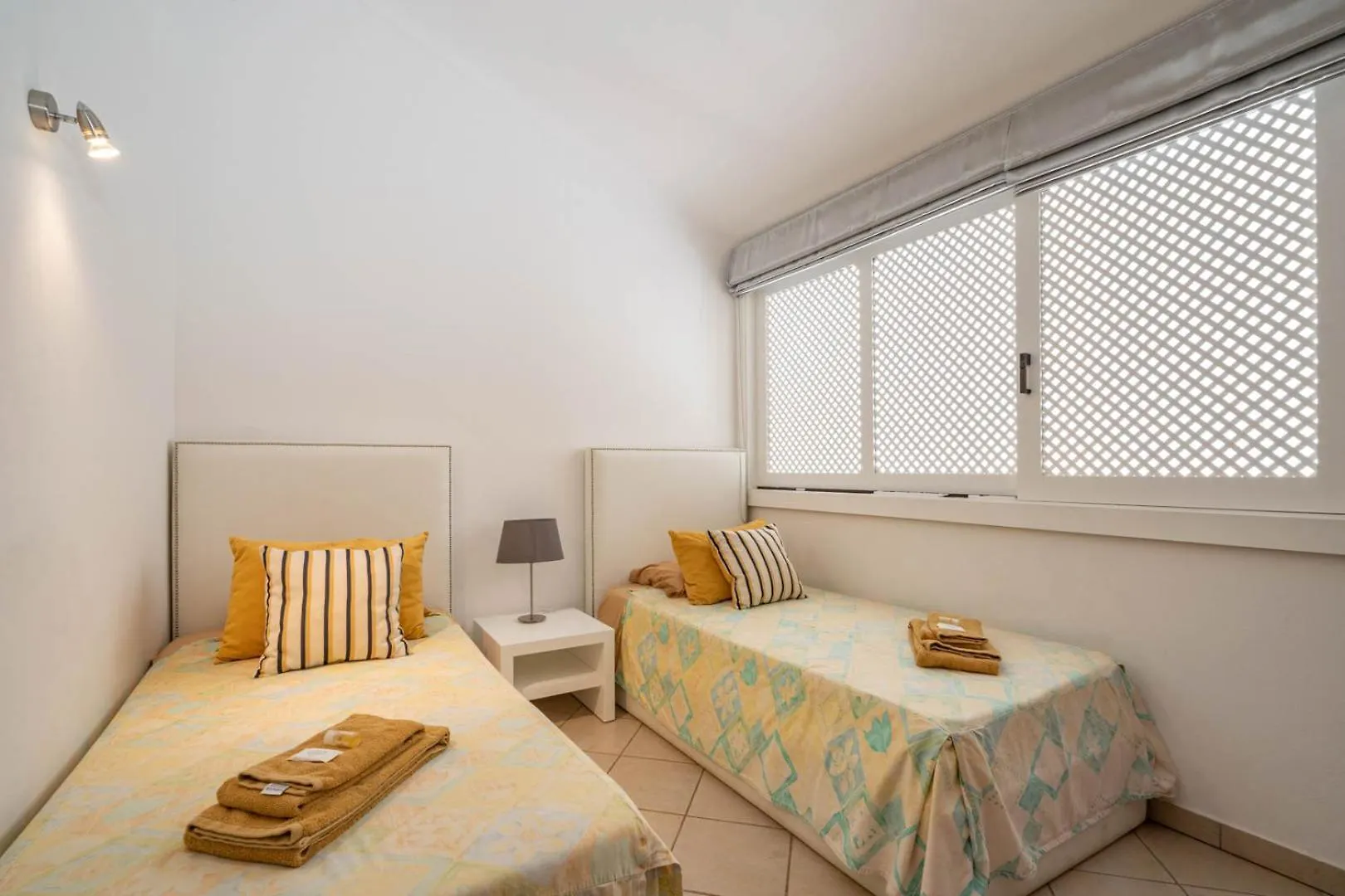Ponta Grande Resort Αλμπουφέιρα